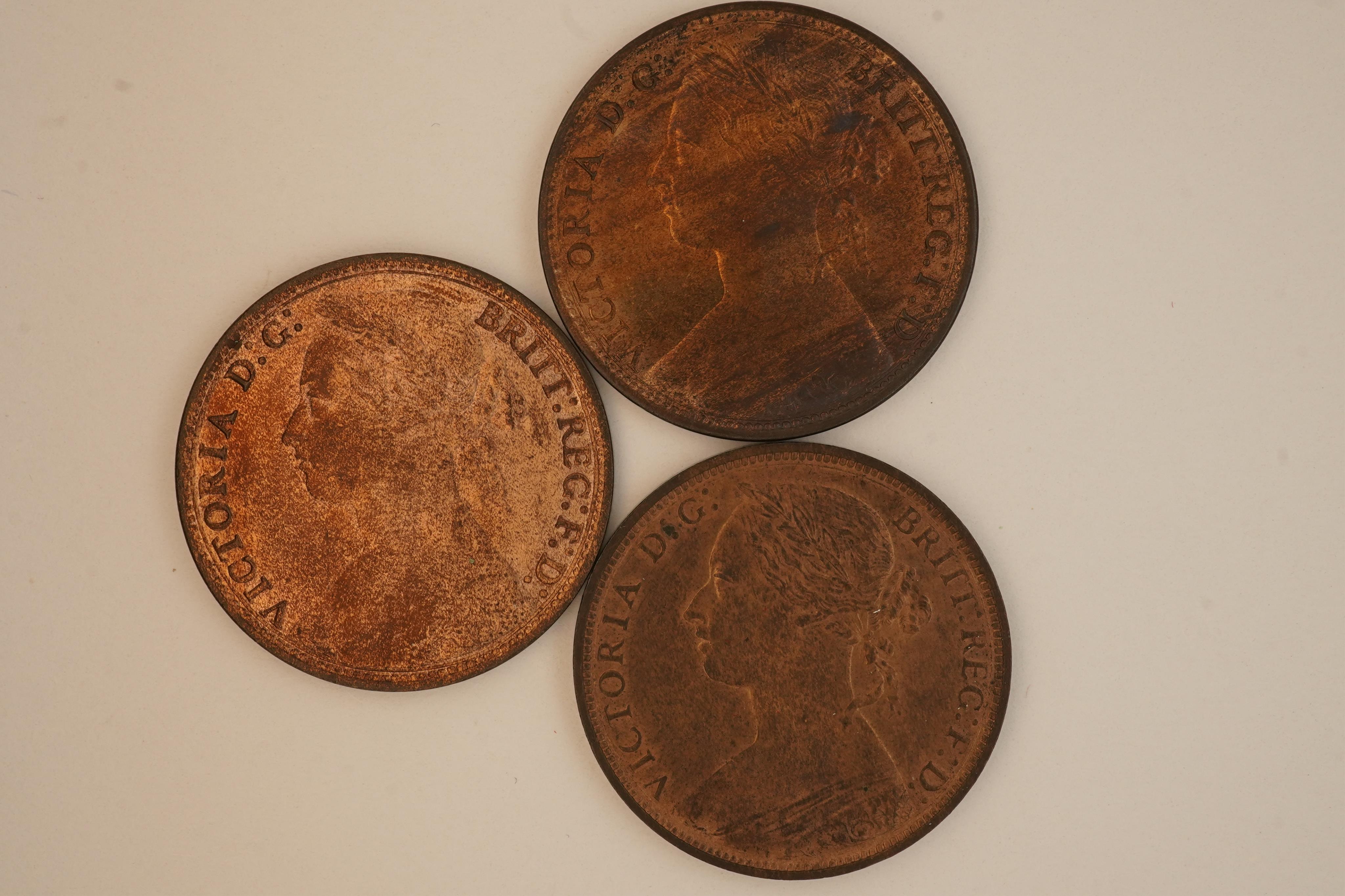 British coins, Victoria, three bronze pennies;, 1879, large date, Fr. 97, Gouby dies M/k, about UNC, lustre, 1880, Fr. 99, Gouby dies M/k, crisply struck, about UNC, obv. lustre, rev. dark toned, 1881, H below date, Heat